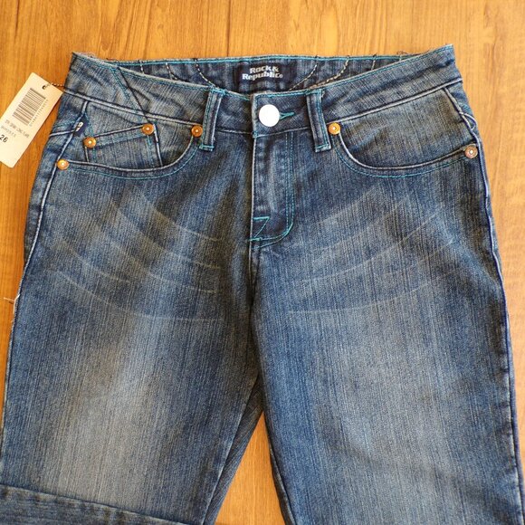 Rock & Republic Straight Denim Long Flare NWT Size 26 - Picture 3 of 11